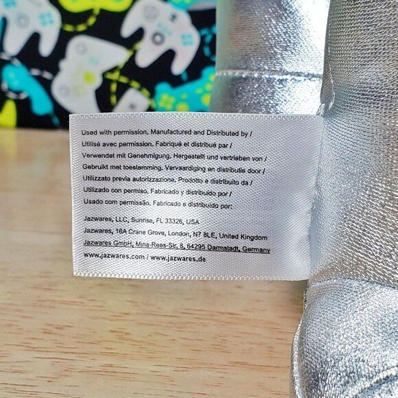 Pokemon 25th Anniversary Silver Bulbasaur 8" UltraSoft Video Game Toy Plush NWT - Picture 7 of 7